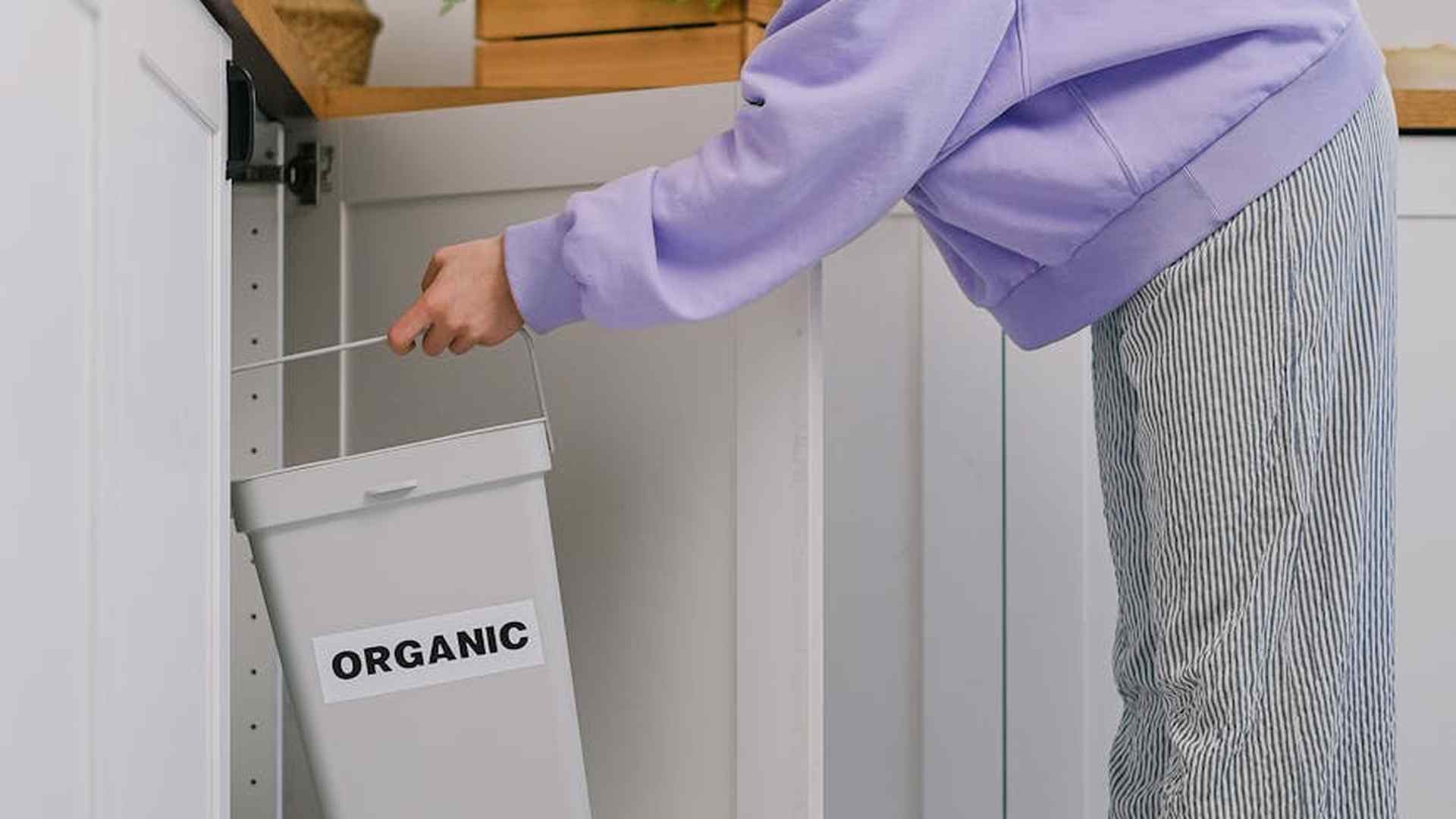 Sekret z twojej kuchni: co wrzucić do kompostu, by był najlepszy w mieście?